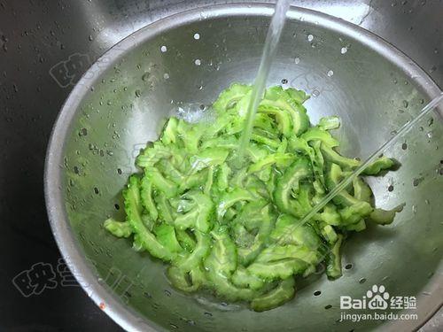 腹泻吃凉瓜炒蛋